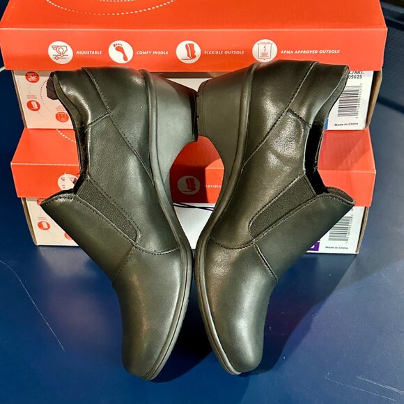 NWT JBU Jambu Kyley Women's size 7 & 8 Black Ankle Adjustable Boot - Picture 6 of 16